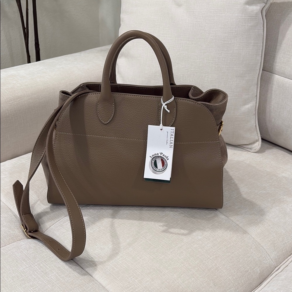 NWT Viral Anna Paola Taupe Italian Leather Handbag